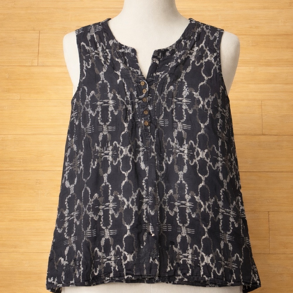 Vintage The North Face Women's Gray and White Abstract Top L